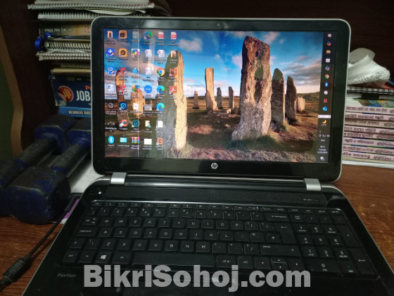 Laptop HP Pavilion 14 8GB AMD A8 HDD 1T